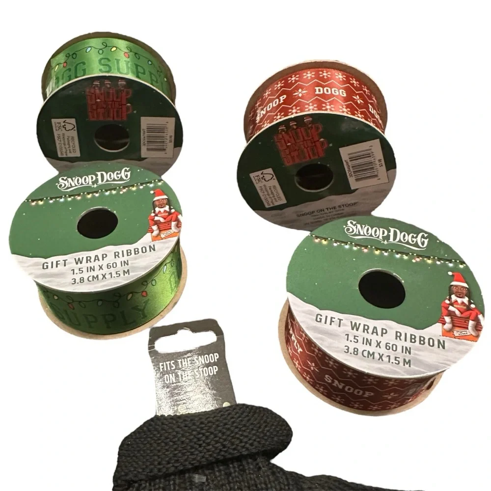 Snoop Dogg Christmas Ribbon, Gift Bag and Wine Sweater Bundle